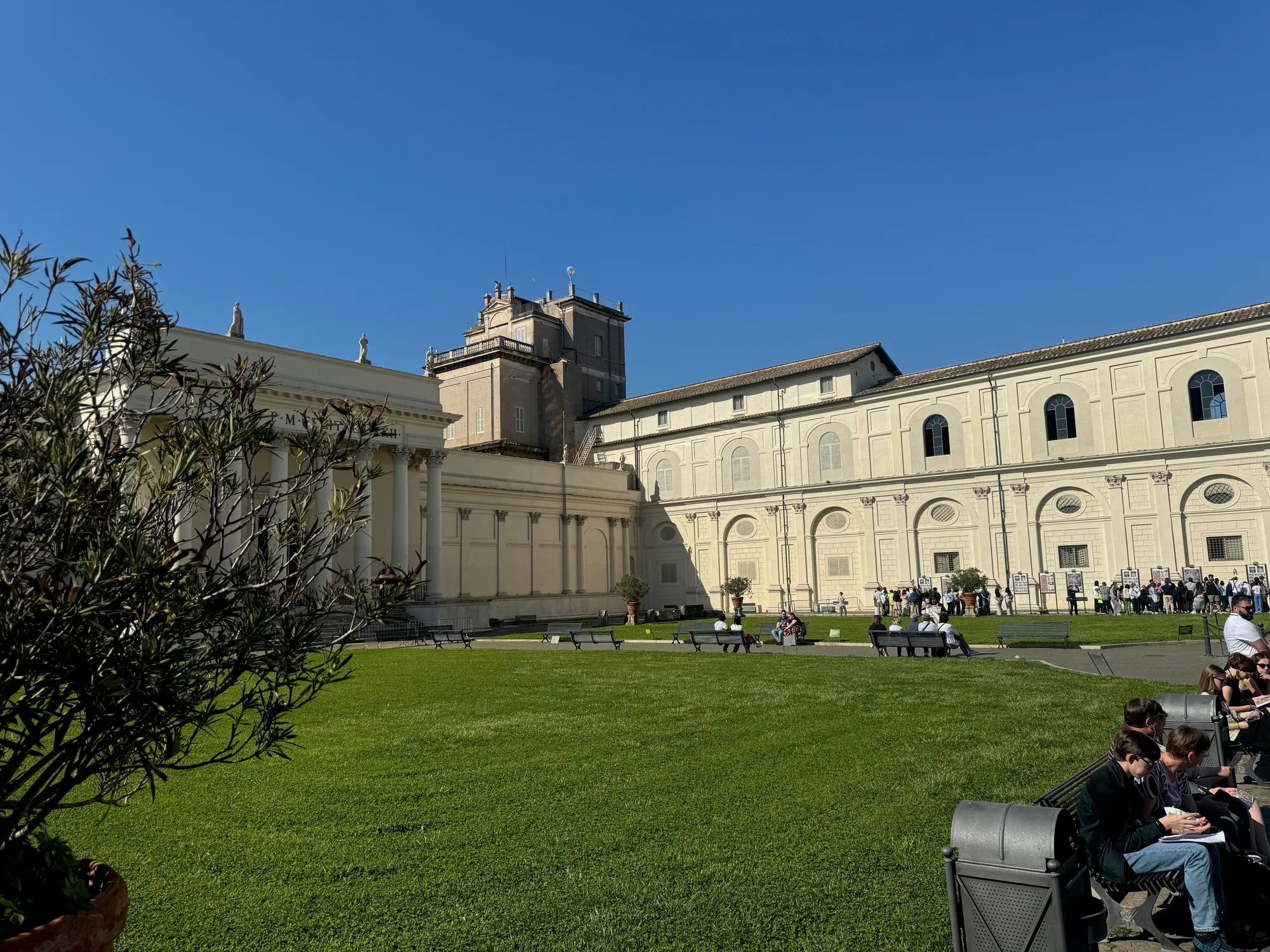 A Pause Among the Museums