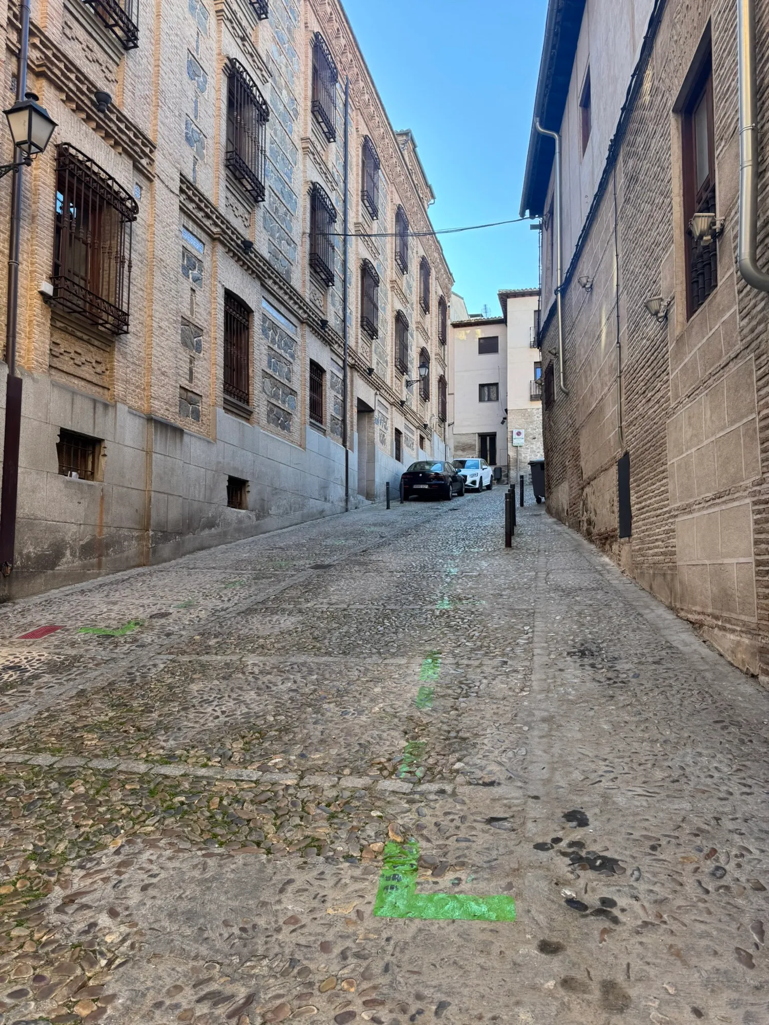 Green Arrows Home