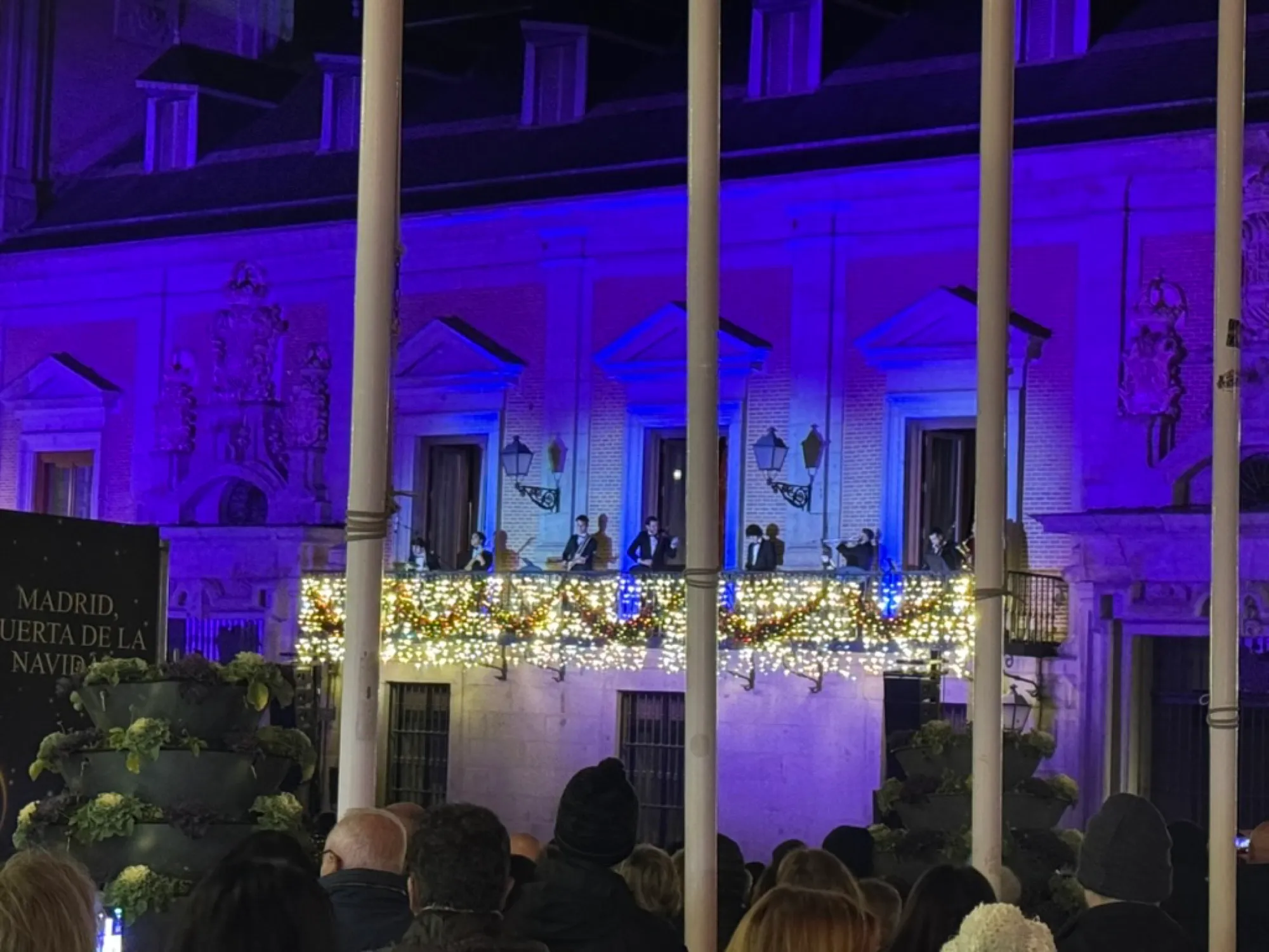 Music at Puerta de la Navidad